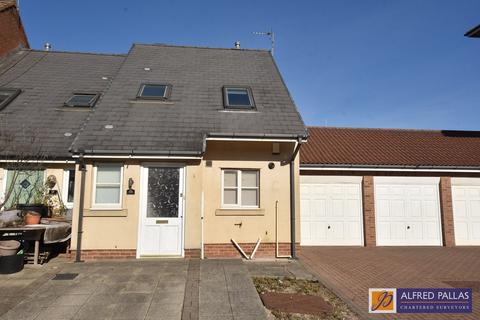 2 bedroom end of terrace house for sale, Liddell Court, North Haven