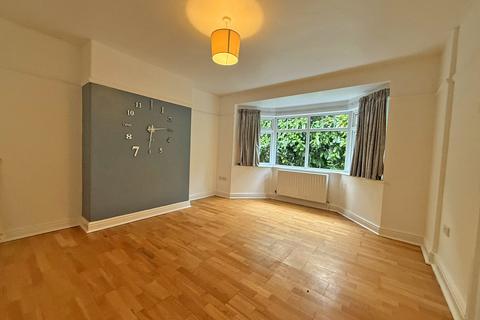 4 bedroom detached bungalow for sale, East Avenue, Scarborough YO13