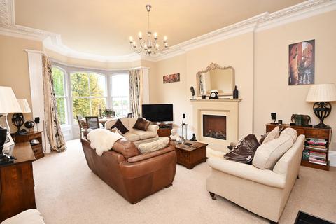 2 bedroom apartment for sale, Huntcliffe House, Otley Road, Harrogate