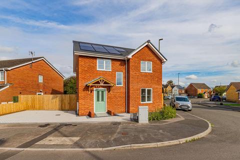 4 bedroom house for sale, Sword Hill, Caerphilly CF83