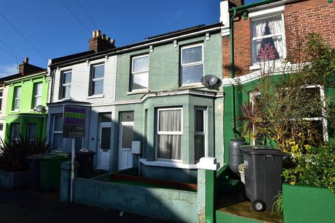 3 bedroom house to rent, Priory Road, Hastings