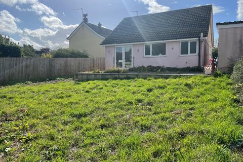 2 bedroom detached bungalow for sale, Peacocks Close, Sudbury CO10