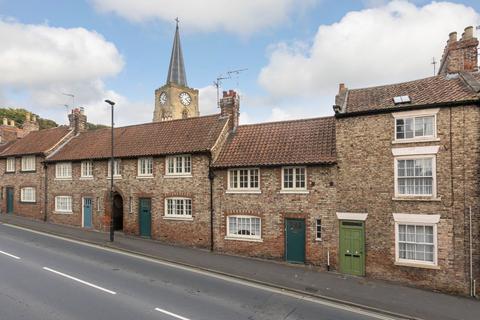 3 bedroom townhouse for sale, Old Maltongate, Malton YO17