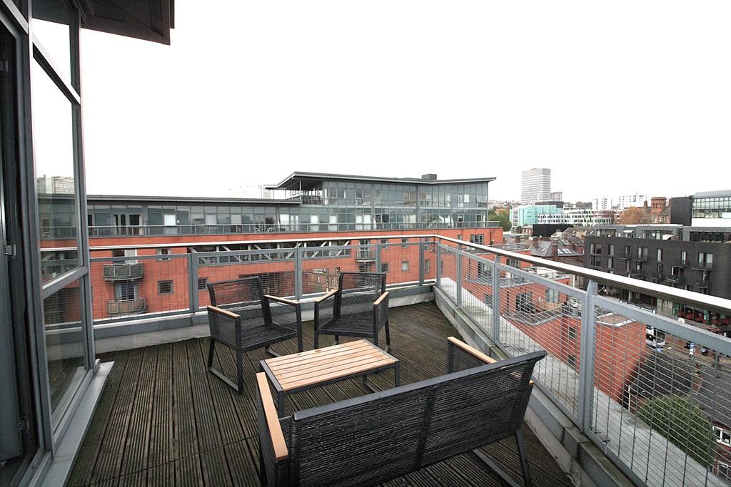 Apartment in Sheffield - View 2