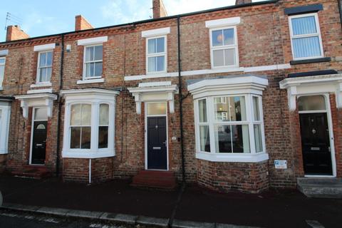 3 bedroom terraced house to rent, Maude Street, Darlington, County Durham