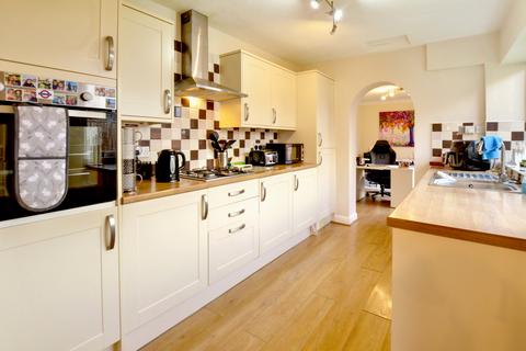 3 bedroom semi-detached house for sale, Holmes Close, Louth LN11 0HB