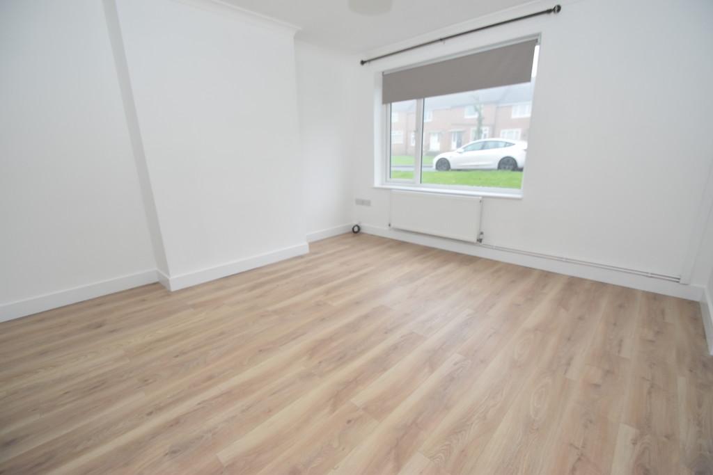 Albion Gardens, Burnopfield... 3 bed terraced house to rent £850 pcm (£196 pw)