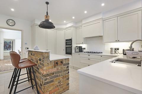 Herries Greensted Green, Ongar, CM5 9LF