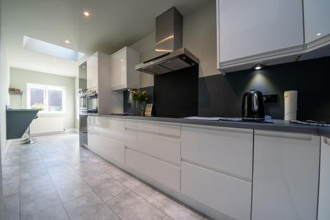 89 Abbey View Road, Sheffield, S8 8RG