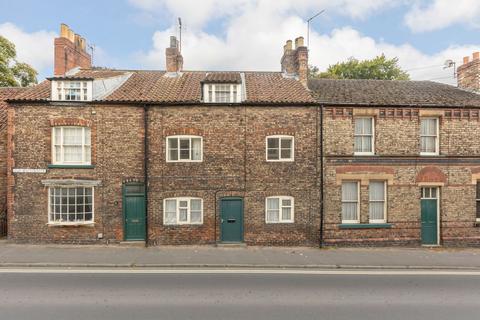 3 bedroom townhouse for sale, Old Maltongate, Malton YO17