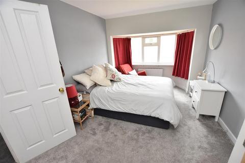 2 bedroom house to rent, Frederick Road, Birmingham B29