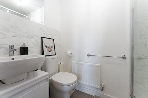 73 Adlam Way, Salisbury, SP2 9FA