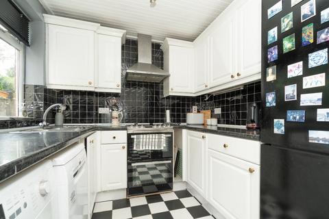 3 bedroom end of terrace house for sale, Chichester Way, Watford, Hertfordshire, WD25