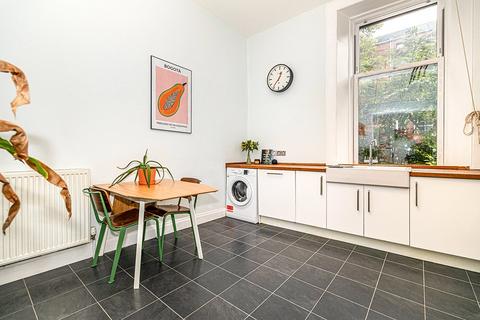 0/2, 16 Dryburgh Gardens, Glasgow, G20 6BT