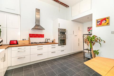 0/2, 16 Dryburgh Gardens, Glasgow, G20 6BT