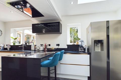 20 Balmoral Road, Castle Bromwich, Birmingham, B36 0JT