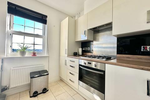 2 bedroom flat for sale, Long Roses Way, Birstall