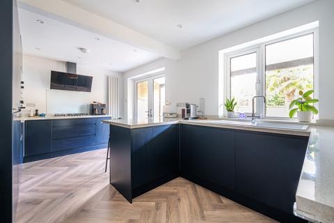 1 Alder Way, Bath, BA2 2DU