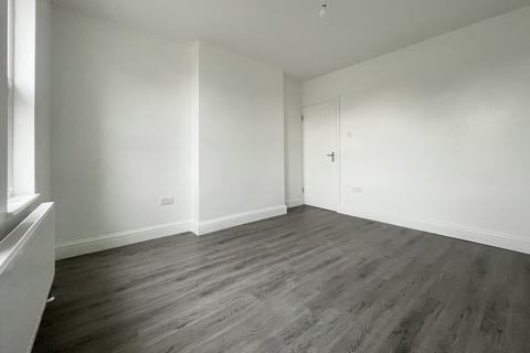 1 bedroom flat to rent, Selhurst Road, South Norwood