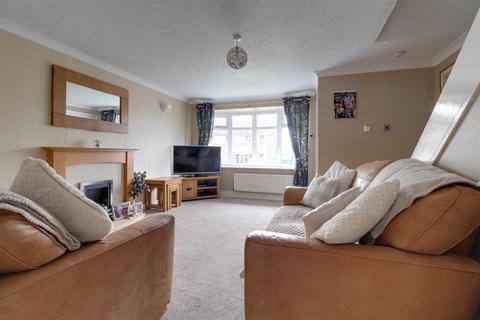 15 Browning Grove, Talke, Stoke-on-trent, ST7 1PD