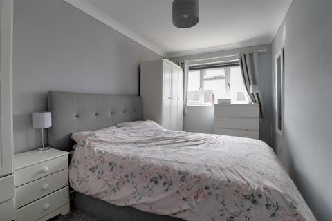 15 Browning Grove, Talke, Stoke-on-trent, ST7 1PD