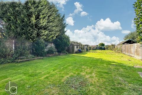 4 bedroom detached bungalow for sale, Frating Road, Ardleigh