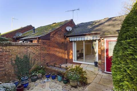 2 bedroom terraced house to rent, Parkside, Welwyn AL6