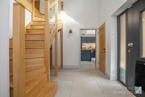Oak Tree House Cedar Road, Hethersett, Norwich, NR9 3JY