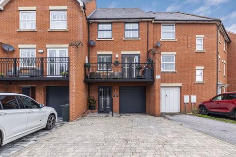 3 bedroom terraced house for sale, Sandringham Drive, Bexley Park