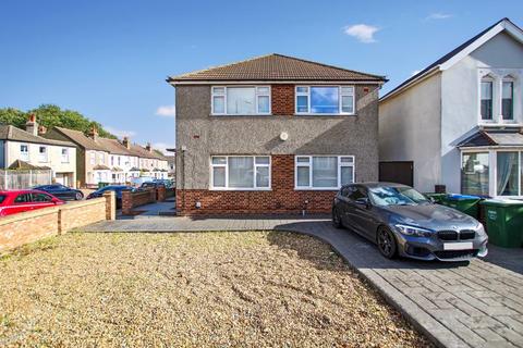 94 Standard Road, Bexleyheath, DA6 8DR