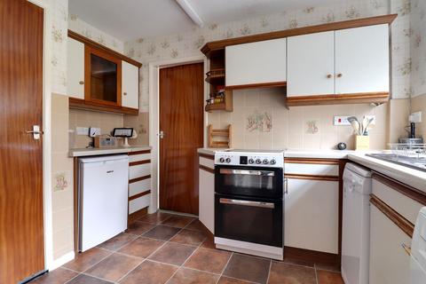 4 Hall Farm Road, Brewood, Stafford, ST19 9EZ