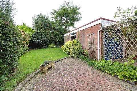 4 Hall Farm Road, Brewood, Stafford, ST19 9EZ