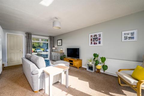 10 Quarryknowe Crescent, Inchture, Perth, PH14 9RH