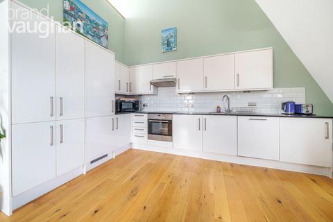 2 bedroom flat to rent, Old Steine, Brighton, East Sussex, BN1