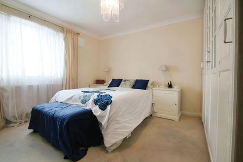 4 bedroom flat for sale, London Road, Thornton Heath CR7