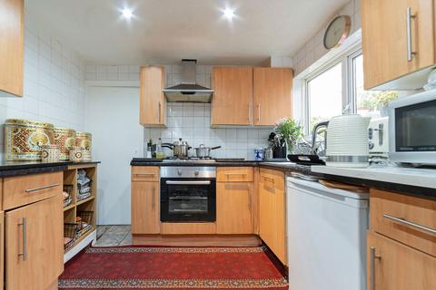 3 bedroom terraced house for sale, Pemdevon Road, Croydon CR0