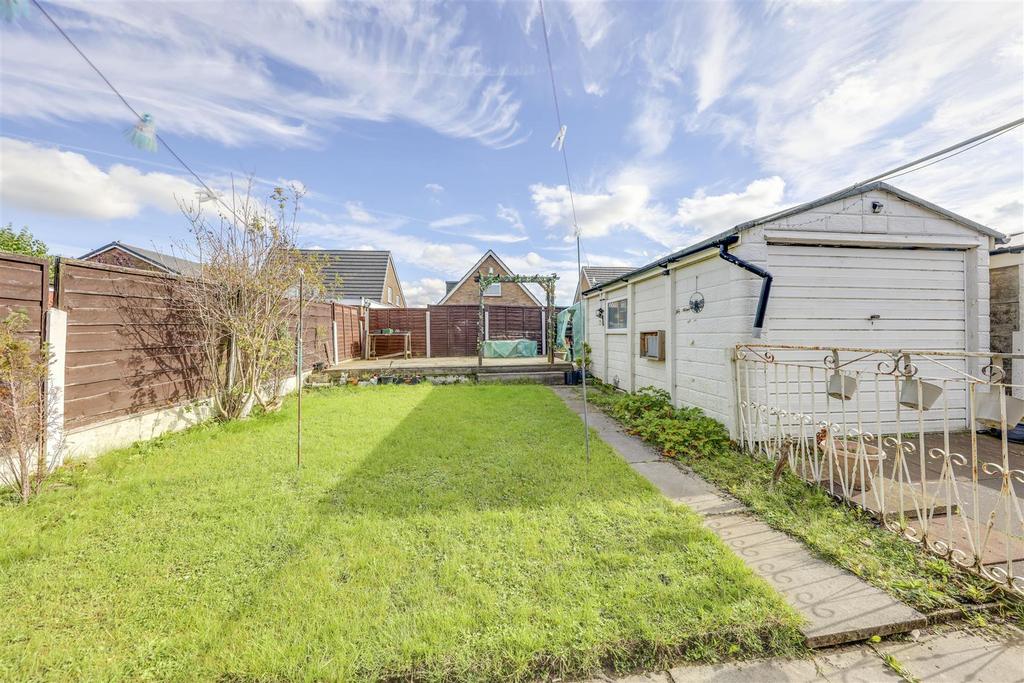 Rear Garden &amp; Garage