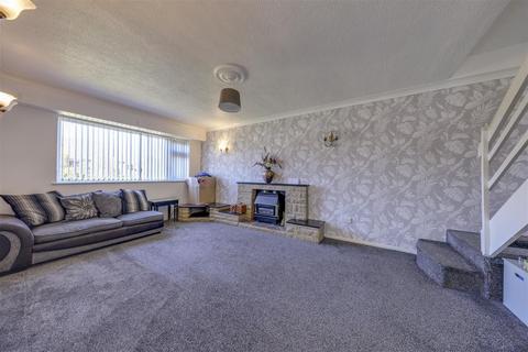 7 Thirlmere Avenue, Haslingden, Rossendale, BB4 6LU