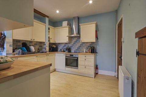 3 bedroom terraced house to rent, Toronto Road, Exeter