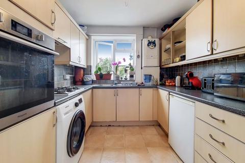 4 bedroom apartment for sale, Dagnall Street, London