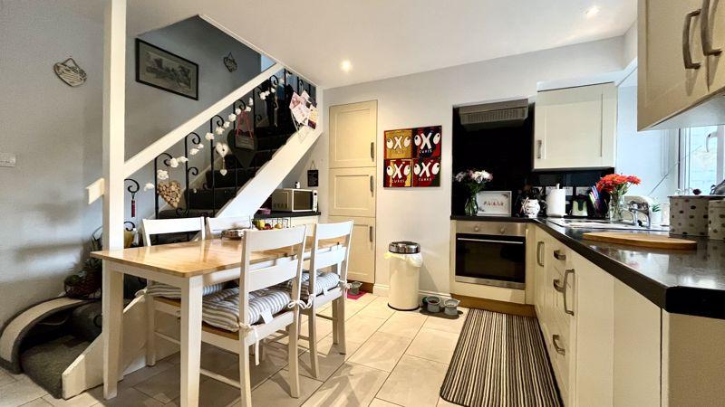 Kitchen/Dining Area