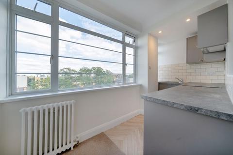 1 bedroom apartment for sale, Du Cane Court, Balham High Road, London SW17 7JL