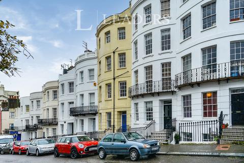 1 bedroom flat to rent, Norfolk Square, Brighton