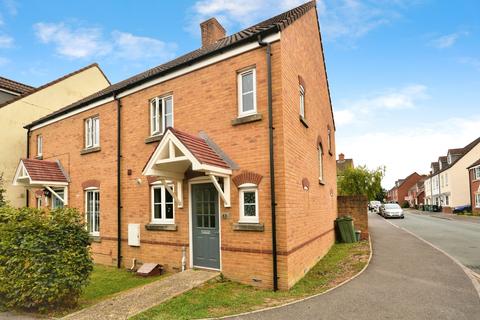 2 bedroom end of terrace house to rent, Sherborne Avenue, Ryde