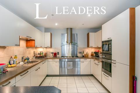2 bedroom flat to rent, Dolphin Quays, The Quay, BH15