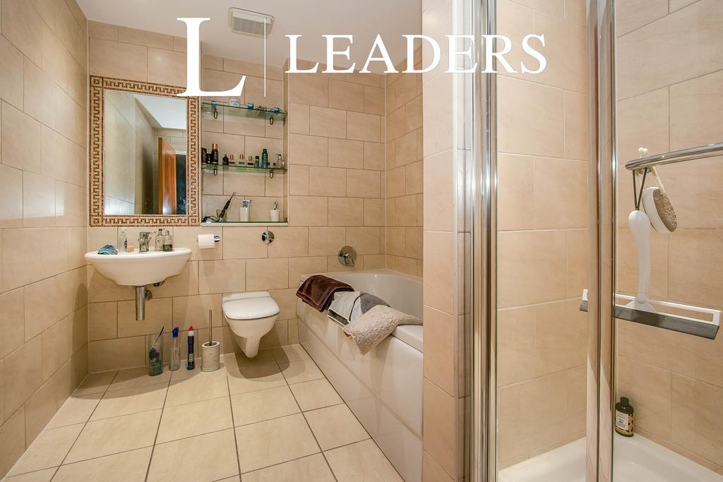 Ensuite to Bedroom 1