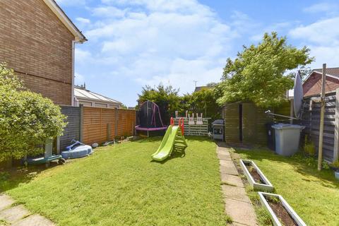 3 bedroom semi-detached house to rent, Arran Road, Stamford