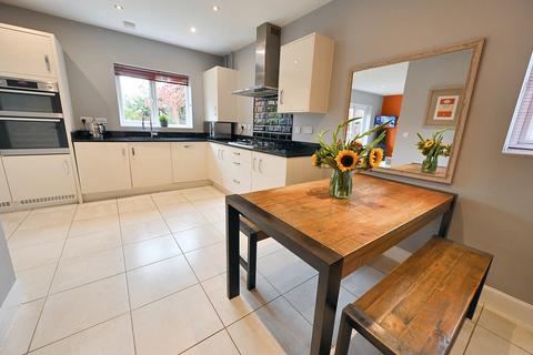 4 bedroom detached house for sale, Lodge Farm Chase, Ashbourne, DE6