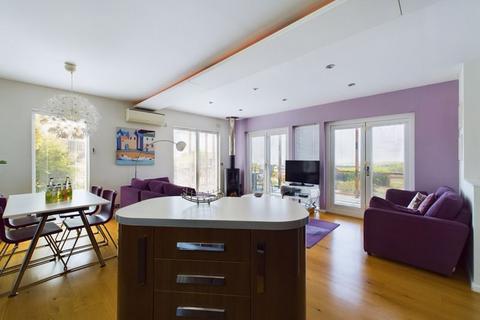 undefined, Portreath - well appointed holiday home