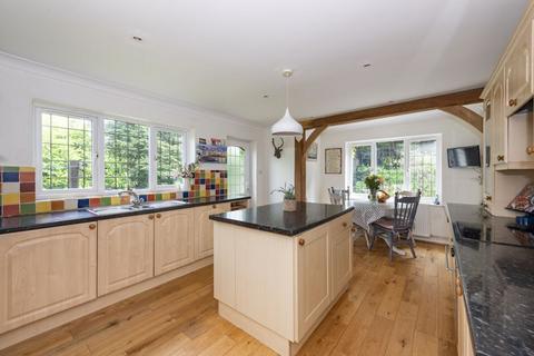 4 bedroom detached house for sale, Warren Road, Crowborough